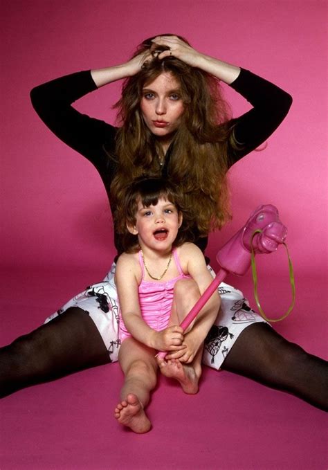 Bebe Buell And Liv Tyler Photographed By Marcia Resnick In 1980