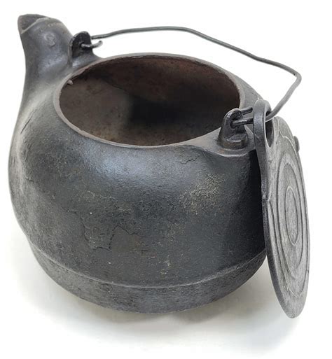 Lot Antique Cast Iron Kettle