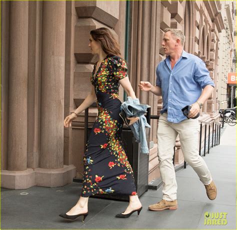 Photo Daniel Craig Rachel Weisz Attend Hamlet Opening Together 07