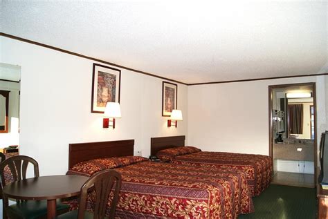 RODEWAY INN $62 ($̶8̶4̶) - Updated 2022 Prices & Hotel Reviews ...