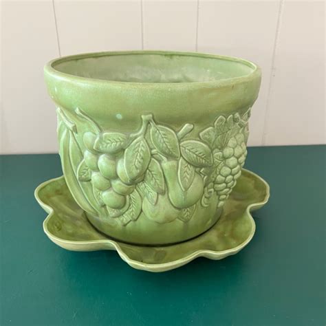 Lot 191 1970s Arnels Pottery Vase And Saucer Slocal Estate