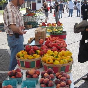 Gray Street Farmers' Market - University of Louisville