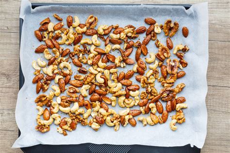 Honey Roasted Nuts (Cashews, Almonds & Walnuts) - Paleo Grubs