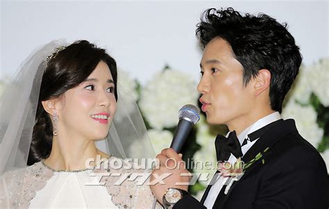 Chosun Online 朝鮮日報 【フォト】チソン＆イ・ボヨン「きょう結婚します！」