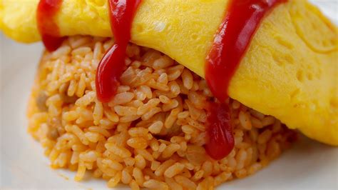 How To Make Omurice Japanese Omelette Rice Delicious Youtube