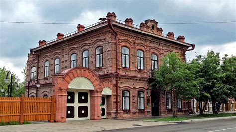 Старинные особняки, культовые помидоры и ярмарки: пора ехать на 200 ...