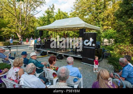 Open-air concert in Dreszer Park, Warsaw, Poland. Warszawa, Park Dreszera Stock Photo - Alamy