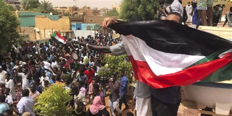 Im Sudan Protestieren Zehntausende Sieben Tote