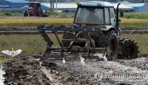 전북도 농기계 임대료 인하 12월까지 연장최대 50 감면 한국경제