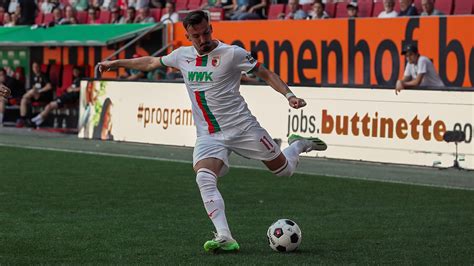 Torreiche Auftaktspiele Und Ein Bayern Schreck Fc Augsburg