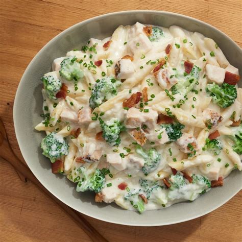 Cheesy Chicken Pasta With Broccoli And Bacon Recipe Cheesy Chicken Pasta Bacon Recipes