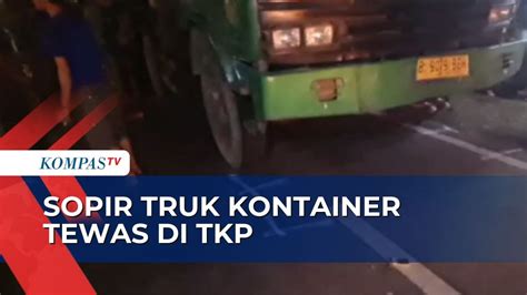 Kecelakaan Maut Bus Tabrak Truk Di Jalur Pantura Probolinggo Sopir