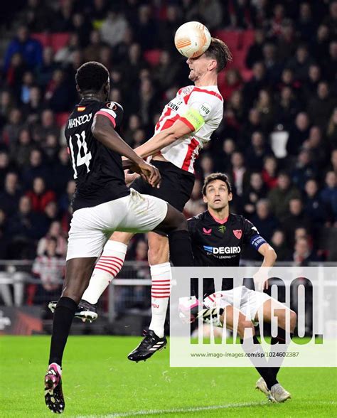 Eindhoven L R Tanguy Nianzou Of Sevilla Fc Luuk De Jong Of Psv