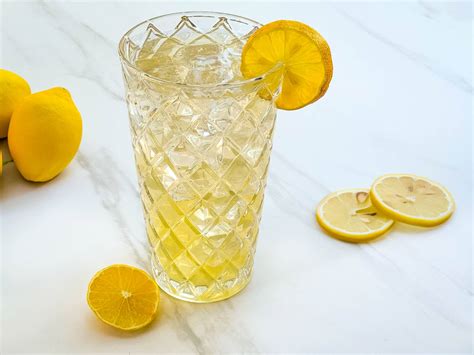 Lynchburg Lemonade Cocktail - olivetavern.com