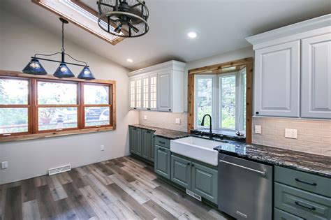 Farmhouse Style Kitchen Remodel with Beautiful Cabinetry