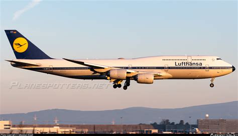 D Abyt Lufthansa Boeing Photo By Sebastian K Id