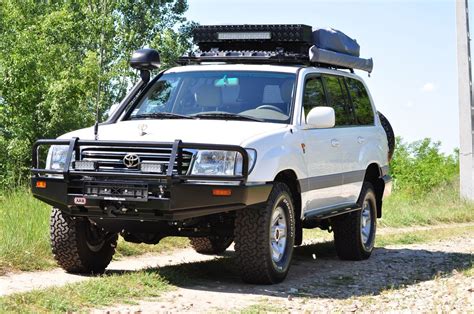 Land Cruiser HZJ105 Gold Edition Land Cruiser Toyota Land Cruiser