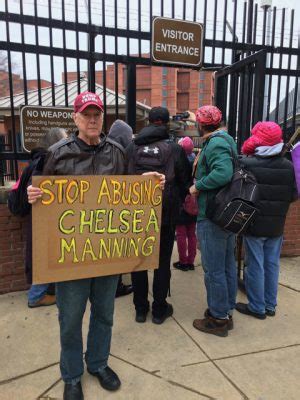 Supporters Attempt To Visit Chelsea Manning - PopularResistance.Org