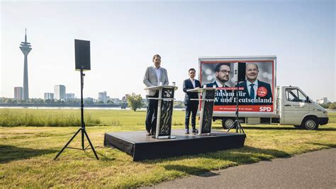 Nrw Wahl Thomas Kutschaty Inszeniert Sich Als Kleiner Bruder Von Olaf