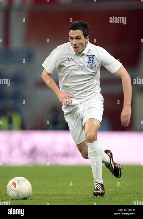 STEWART DOWNING ENGLAND & MIDDLESBROUGH FC WEMBLEY STADIUM LONDON ...