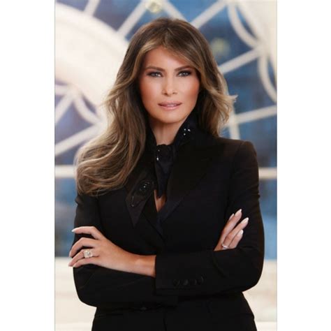 Melania Trumps First Official Portrait Is Here And Its Very Controversial