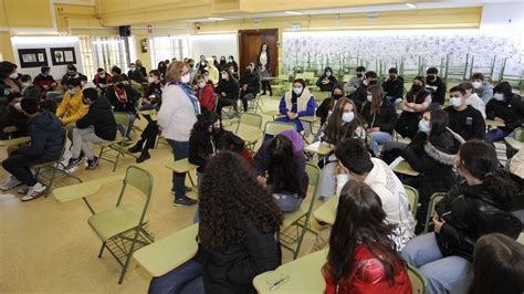 Mes Da Ciencia En Galego En El Ies Laxeiro