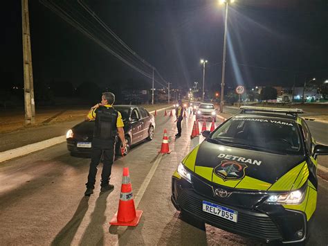 Operação Sossego flagra motociclistas veículos irregulares em