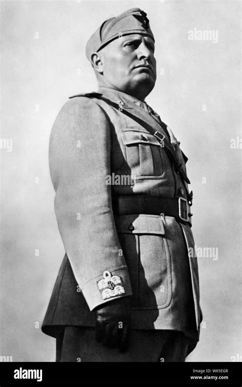 Benito Mussolini Uniform Hi Res Stock Photography And Images Alamy