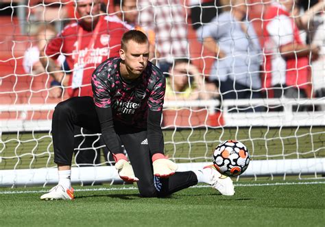 Arsenal Keeper Karl Hein 19 Signs New Contract After Academy