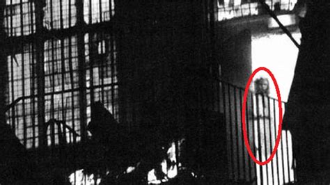 5 Scariest & Most Convincing Ghost Photographs Ever Taken