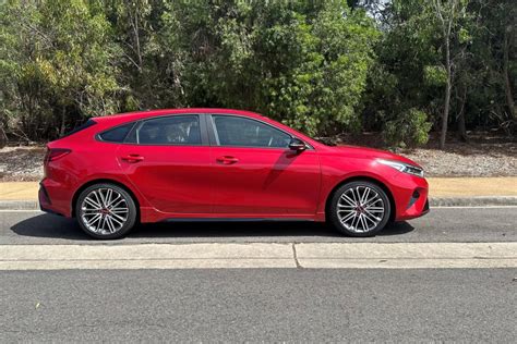 We Drive The Kia Cerato Gt Hatch Review Motoring Minute