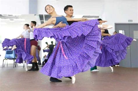 El Ballet de Panamá la llave que enaltece la cultura al mezclar danza