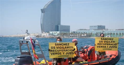 Puestos En Libertad Los Dos Activistas Detenidos Tras La Protesta