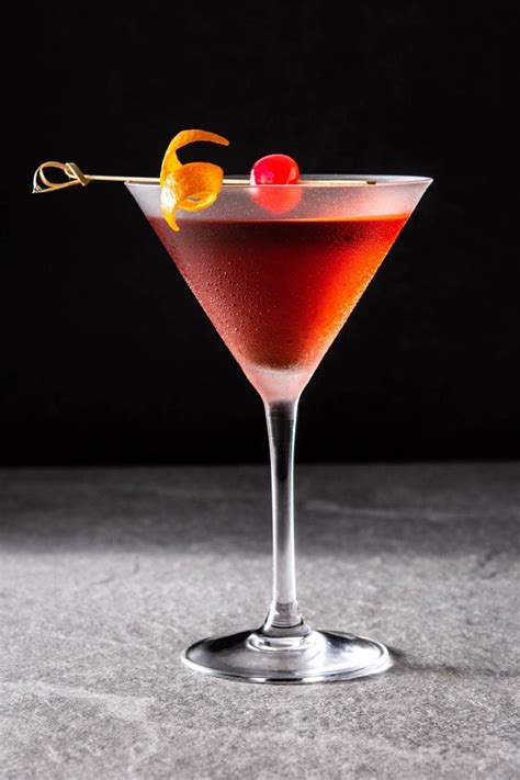 11 Best Sweet Vermouth Cocktails (Easy Vermouth Drinks) - IzzyCooking