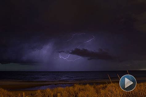 Sunlive Severe Thunderstorm Watch Issued The Bays News First