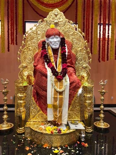 Pin Van Navaratnam Kalanithy Op Sai Baba Wallpapers