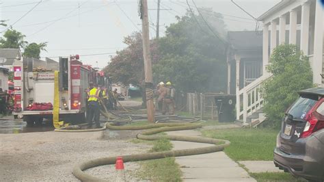 7 People Displaced As Hollygrove Fire Extends To 3 Homes