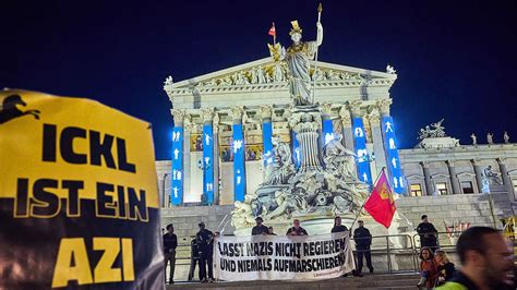 Nach Rechtsruck Bei Wahl In Sterreich Proteste Gegen Fp Angek Ndigt