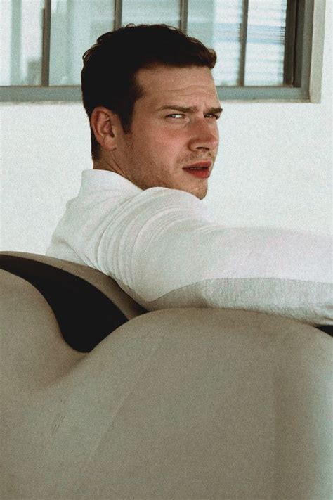 Oliver Stark Photographed By Wil Cohen Stark Good Looking Men Hot British Men