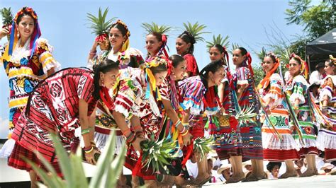 La Flor De PiÑa Danza Tradicional OaxaqueÑa Oaxaca Danza Musica