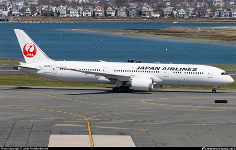 JA862J Japan Airlines Boeing 787 9 Dreamliner Photo By Lukas Ponitka