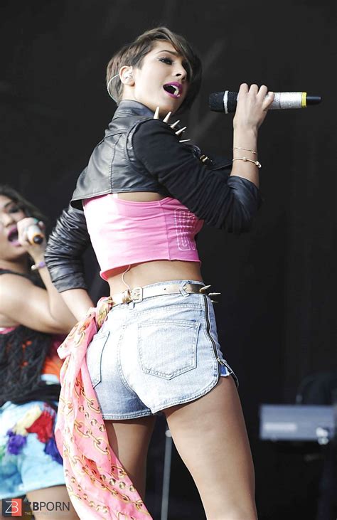 UK Stunner Frankie Sandford ZB Porn