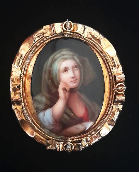 Grande Broche De Portrait Victorienne Antique De La Vierge Marie