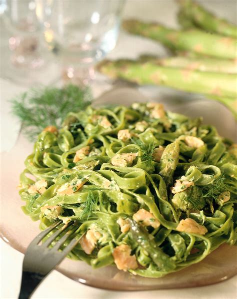 Ricetta Tagliatelle Verdi Agli Asparagi Donna Moderna