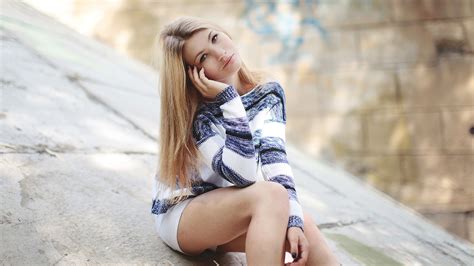 Blonde Beauty Sweater White Shorts Preview 10wallpaper