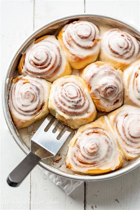 Pioneer Womans Cinnamon Rolls Saving Room For Dessert