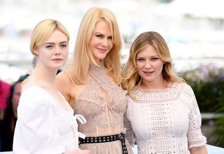 Elle Fanning Nicole Kidman Kirsten Dunst Editorial Stock Photo - Stock ...