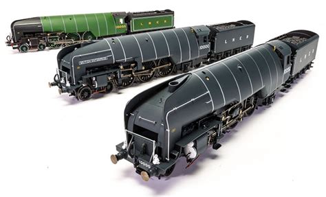 Hornby Reveal Lner W1 Livery Samples Apt And Class 91 Eps Plus More Peco