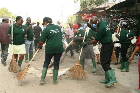 Burudan Mwanzo Mwisho TBL YATOA VIFAA VYA USAFI VYA SH MIL 12