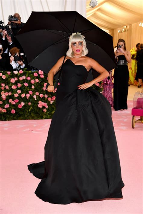 Lady Gagas Met Gala Dress Was 4 Looks In 1 And Ended With Her In Her